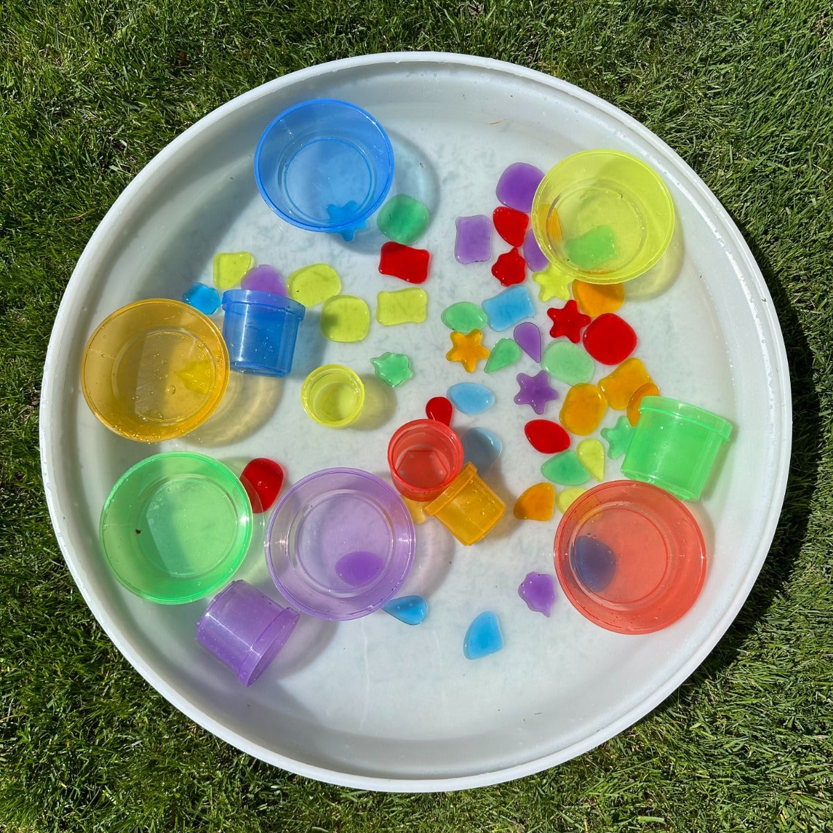 Environments Translucent Stacking Cups 9 pcs - Image 3