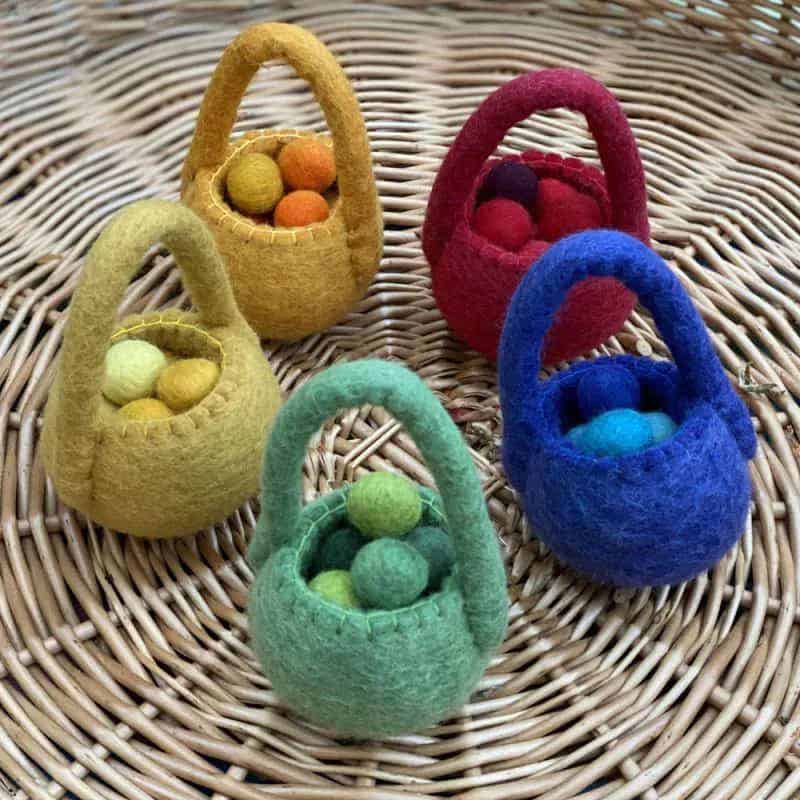 Felt Bags & Balls 5pk - Image 2