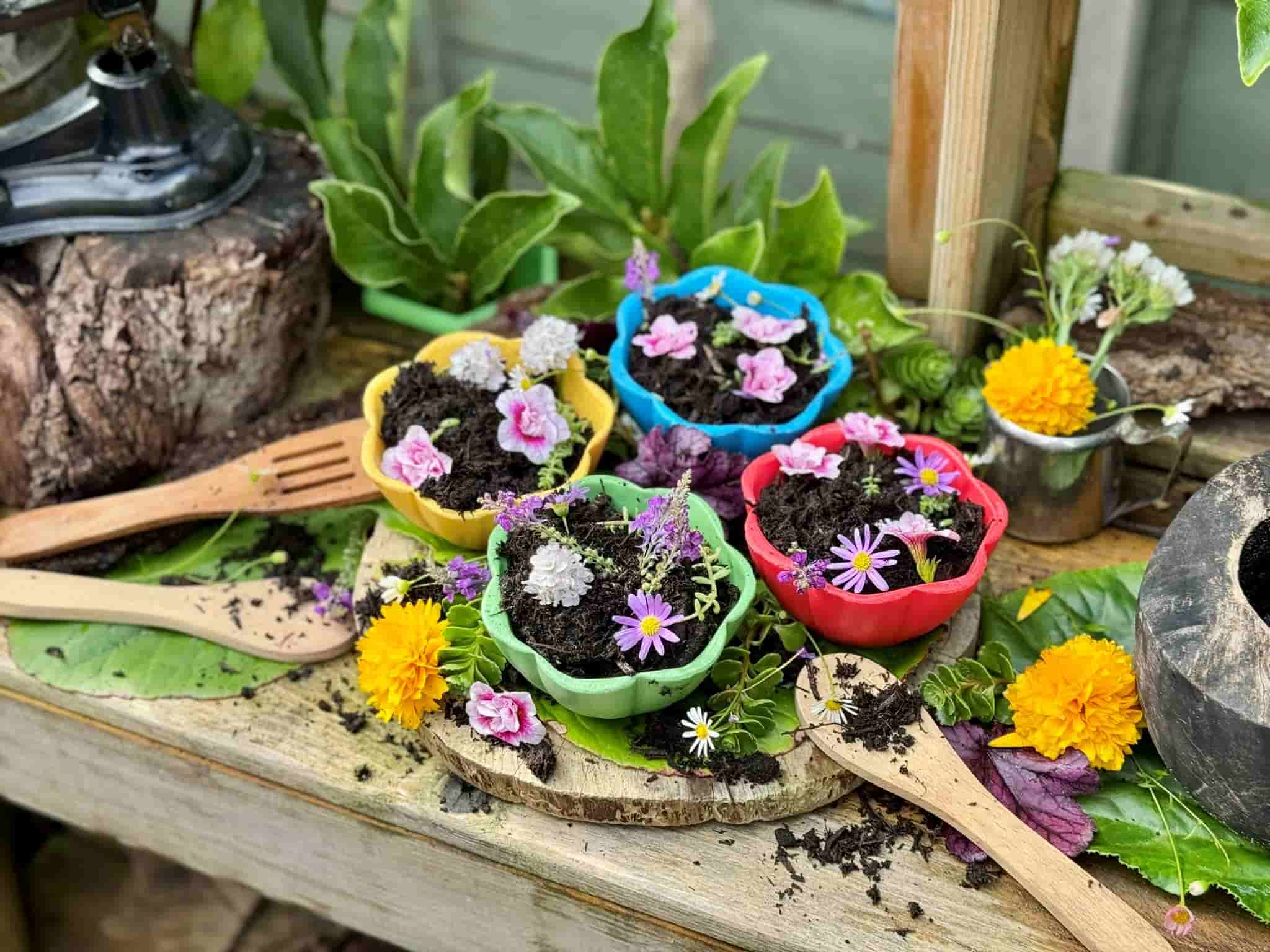 Flower Bowls Set of 4 - Image 2