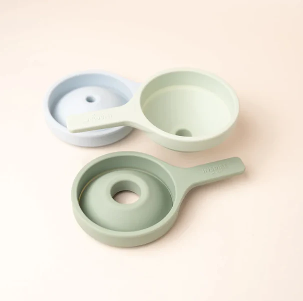 Funnels green/blue for PlayTRAY