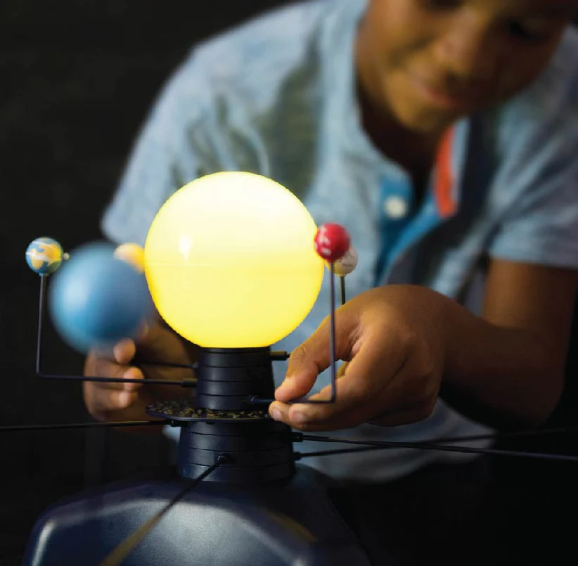 Geosafari Motorized Solar System - Image 4