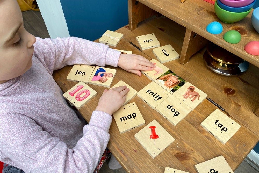 Hollys Phonics Set - Image 3