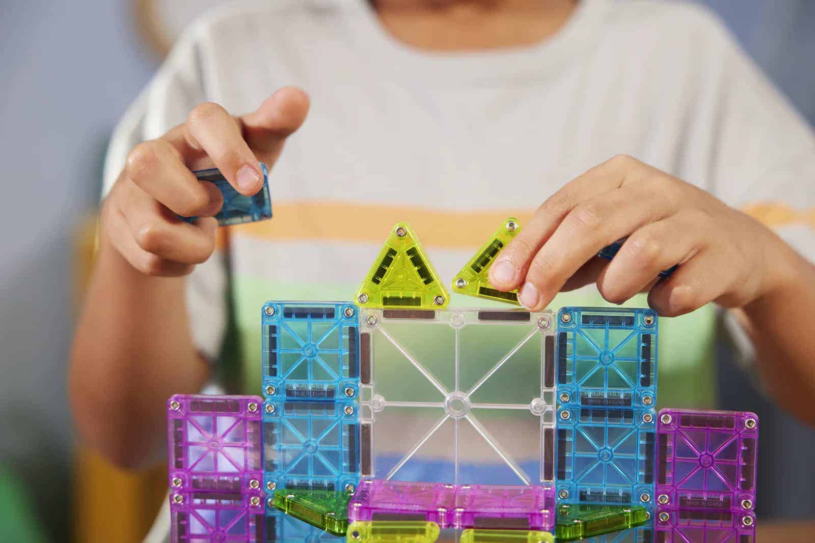 Magna-Tiles microMAGS Travel - Image 4