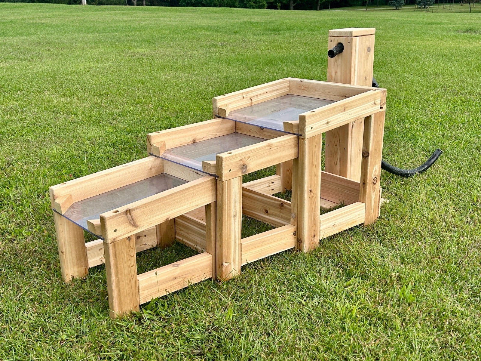 Nesting Water Channels by Naturally Inspired Play