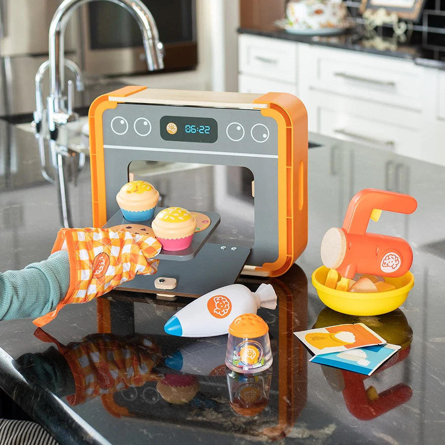 Pretendables Bakery by Fat Brain Toys - Image 2