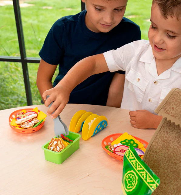 Pretendables Nacho Set by Fat Brain Toys - Image 4