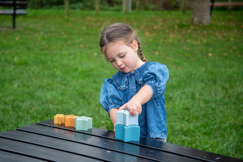 Silisoft Star Stacking Cups Neutral - Image 3