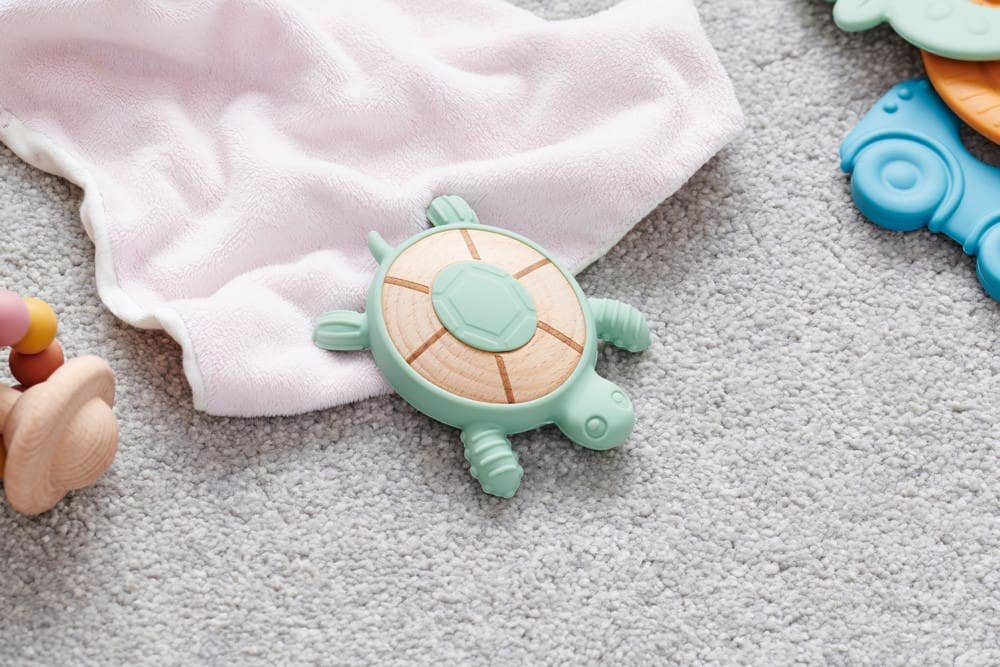 Silisoft Turtle Teether Neutral - Image 3