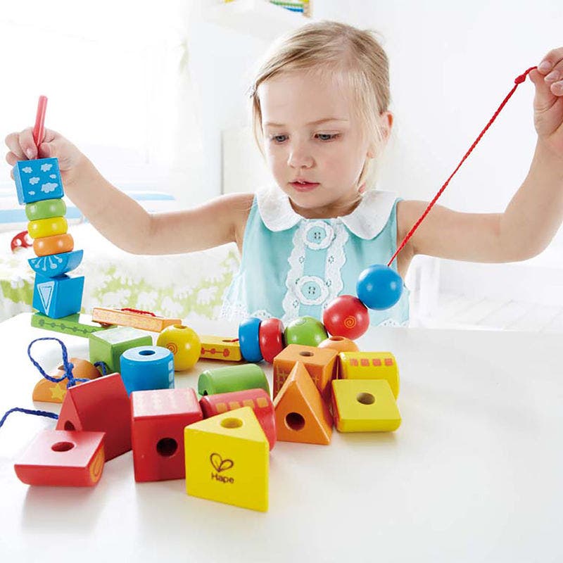String Along Shapes by Hape - Image 2
