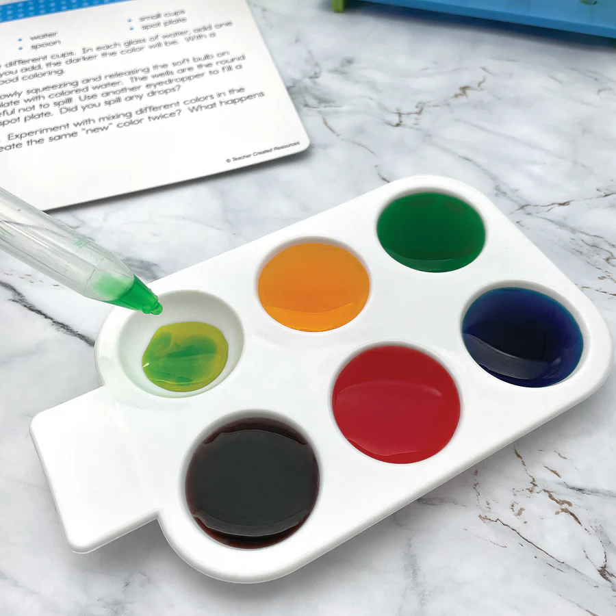 Up-Close Science Eyedroppers and Spot Plates Activity Set - Image 6