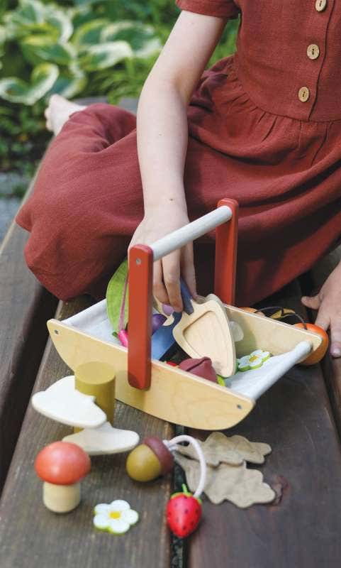 Wild Wood Foraging Trug - Image 2