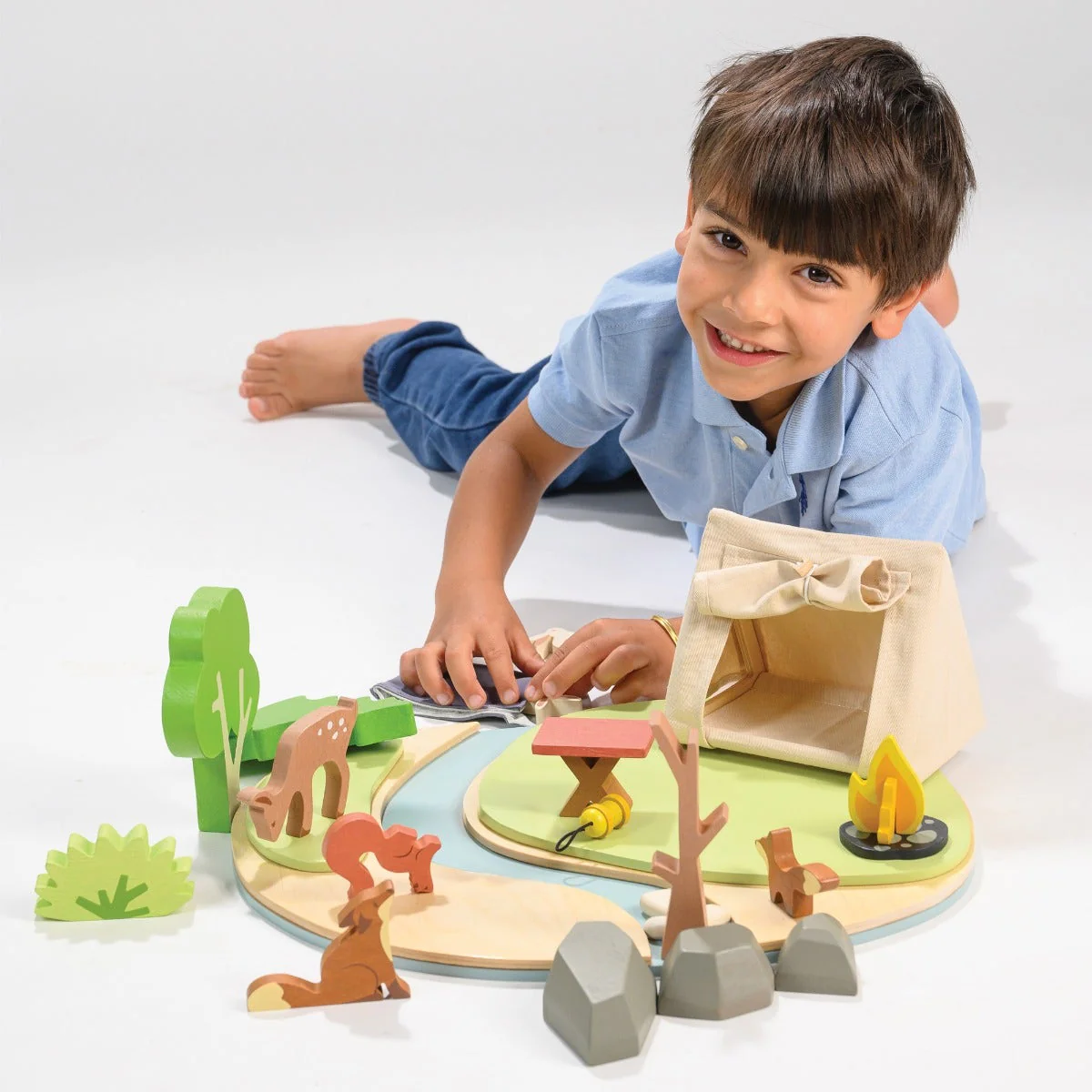 Wildlife Camping Playset - Image 3